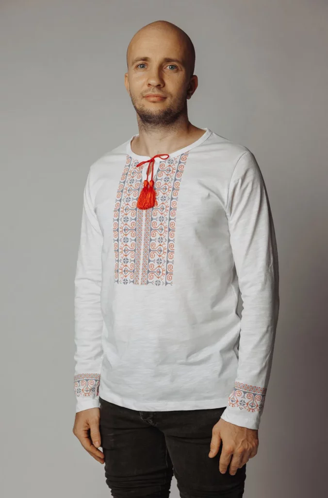 Блузка в национальном стиле