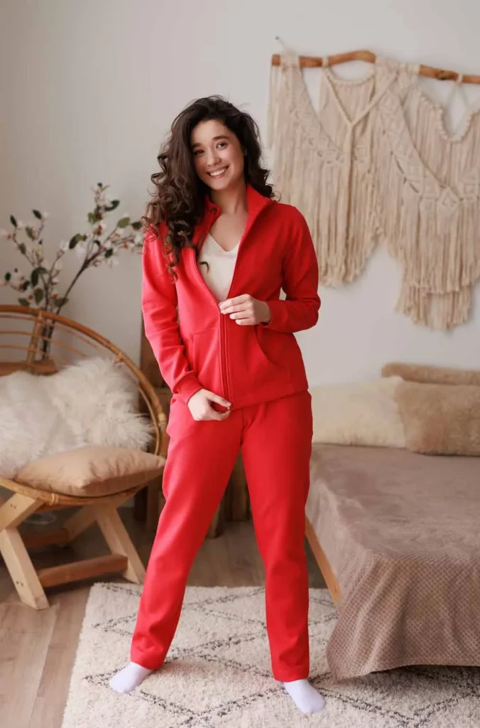 Спортивный костюм