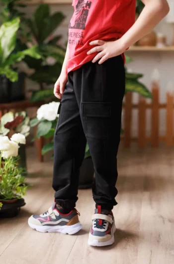 Pantaloni băieți