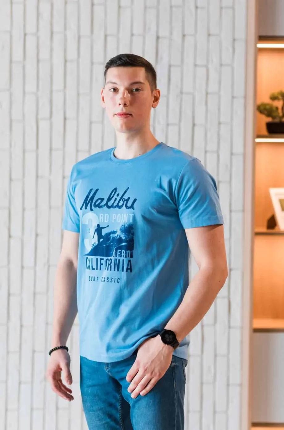 Tricou