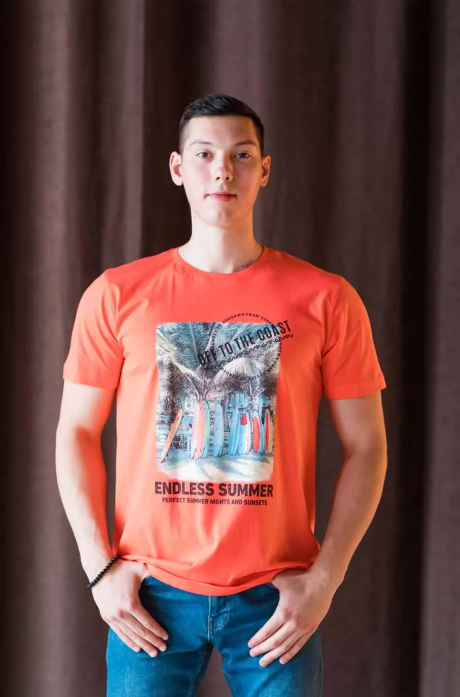 Tricou