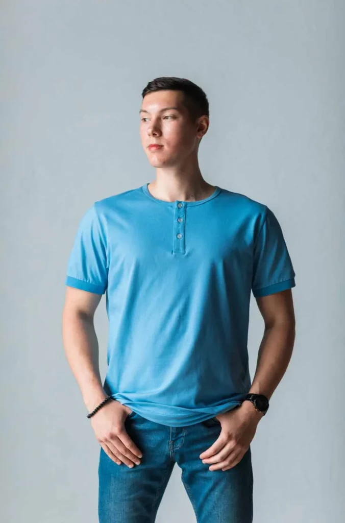 Tricou