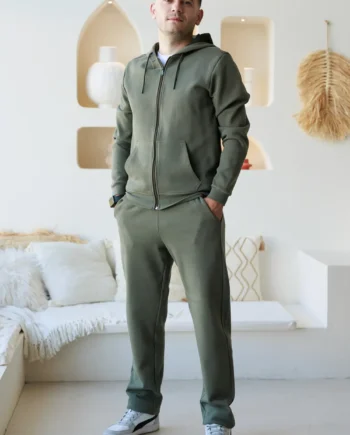 Спортивный костюм