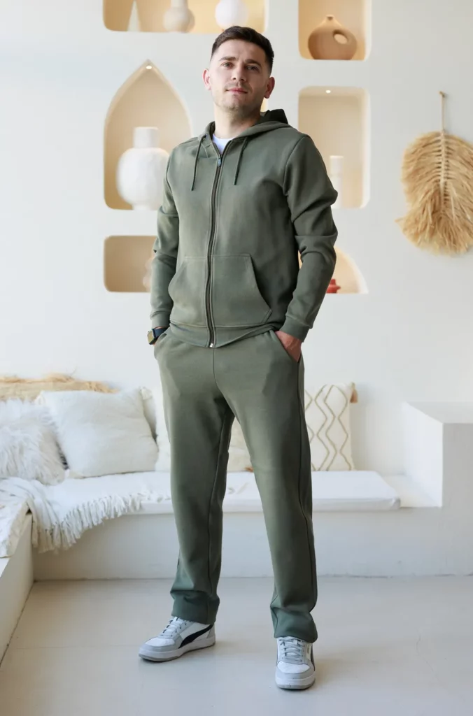 Спортивный костюм