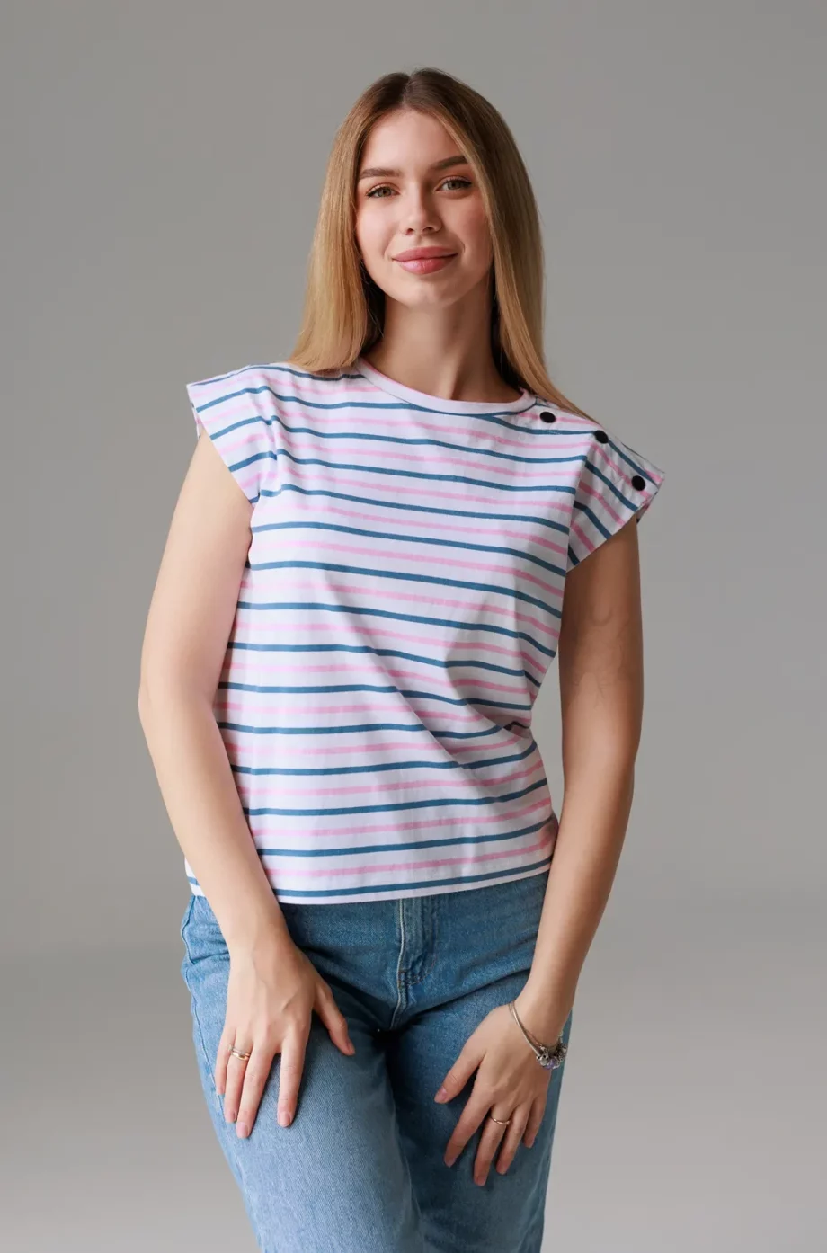 Tricou
