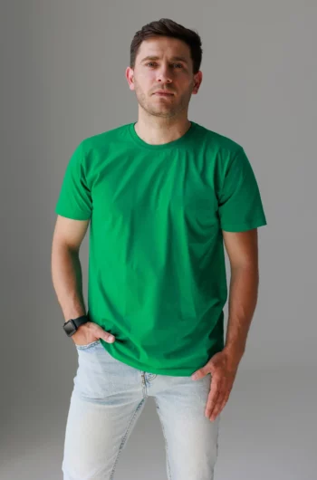 Tricou