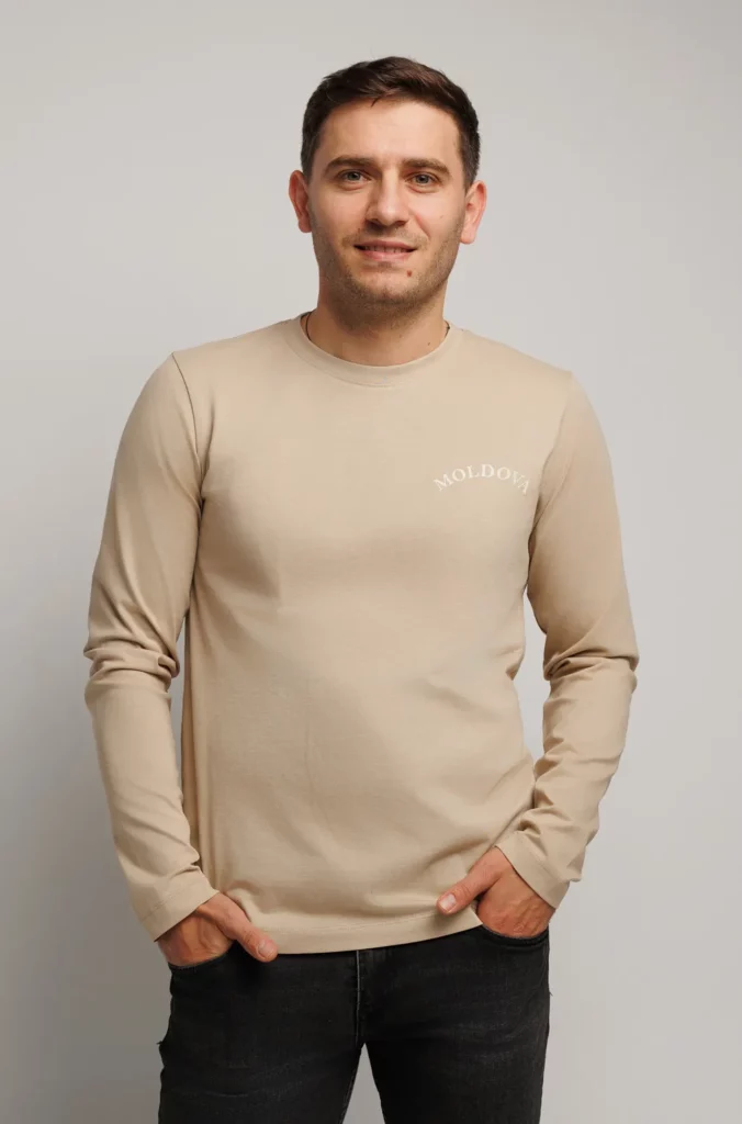 Футболка с длинным рукавом