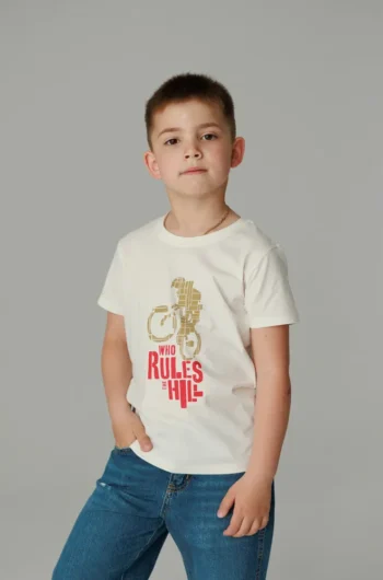 Tricou