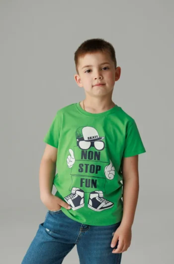 Tricou