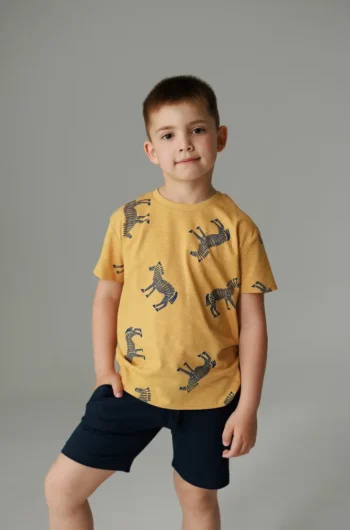 Tricou