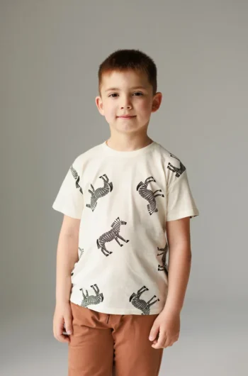 Tricou
