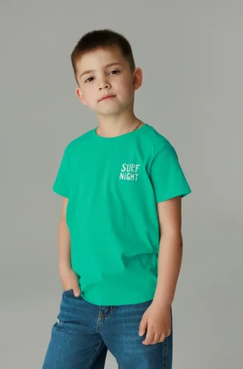 Tricou