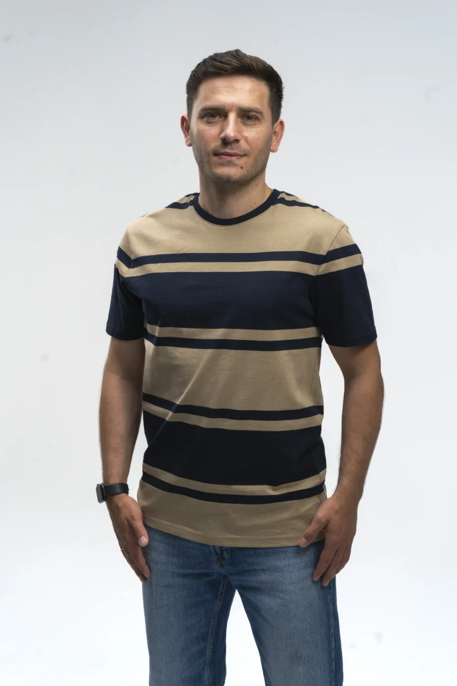 Tricou