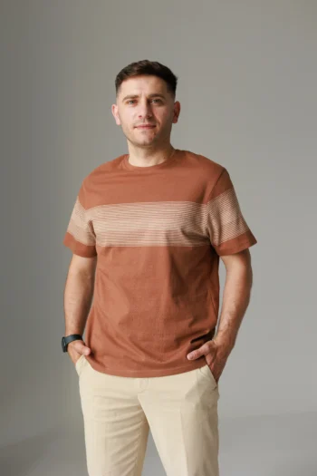 Tricou