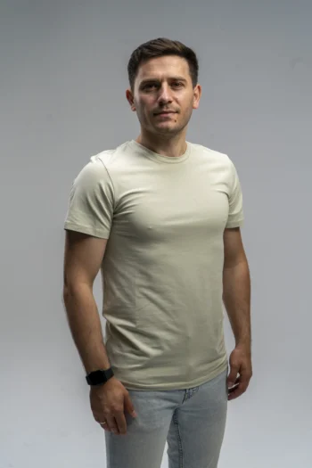 Tricou