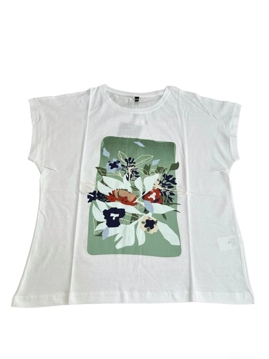 Tricou