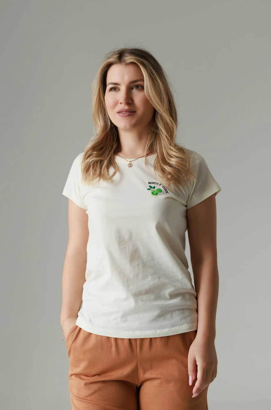 Tricou