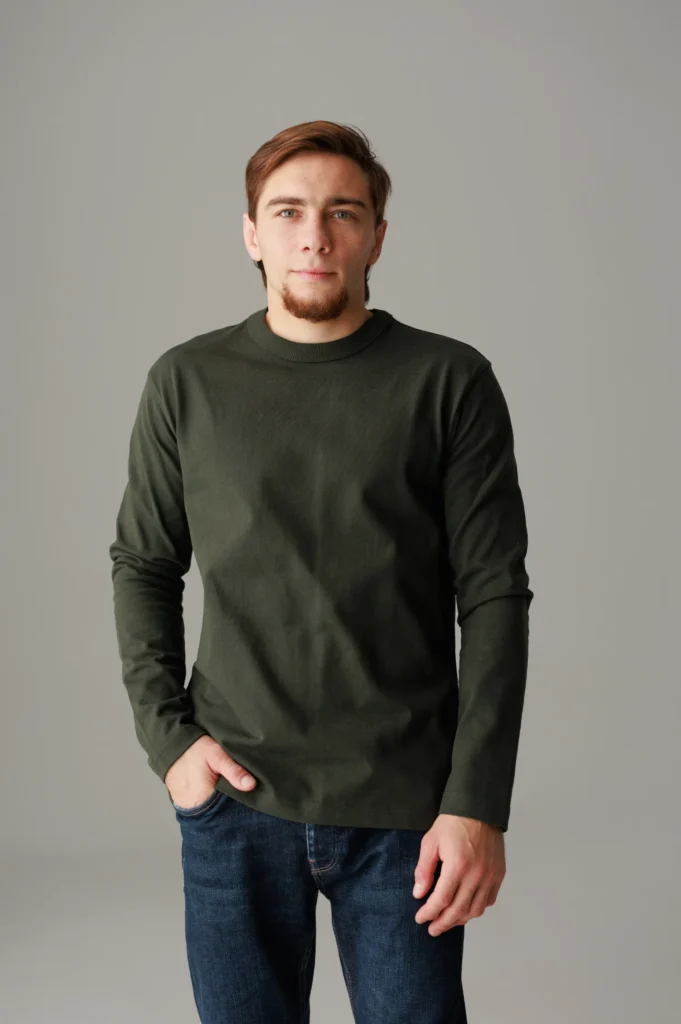 Футболка с длинным рукавом